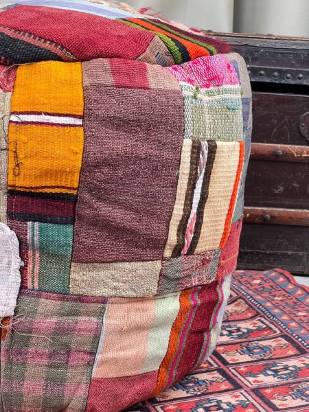 Nostaljik Kilim Puf Ölçü Çap 45 Cm Yükseklik 42 Cm
