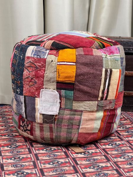 Nostaljik Kilim Puf Ölçü Çap 45 Cm Yükseklik 42 Cm