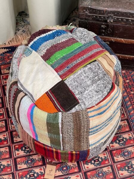 Nostaljik Kilim Puf Ölçü Çap 45 Cm Yükseklik 42 Cm
