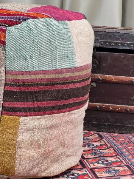 Nostaljik Kilim Puf Ölçü Çap 45 Cm Yükseklik 42 Cm