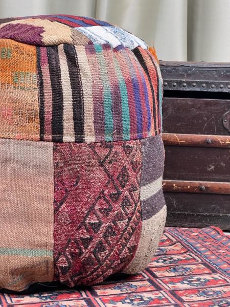 Nostaljik Kilim Puf Ölçü Çap 45 Cm Yükseklik 42 Cm