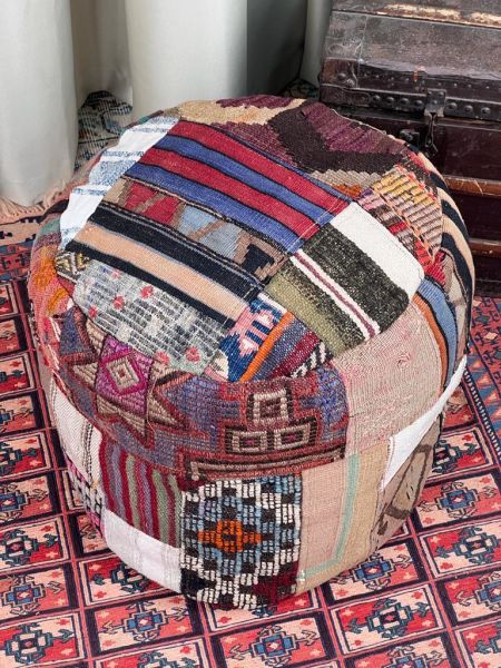 Nostaljik Kilim Puf Ölçü Çap 45 Cm Yükseklik 42 Cm