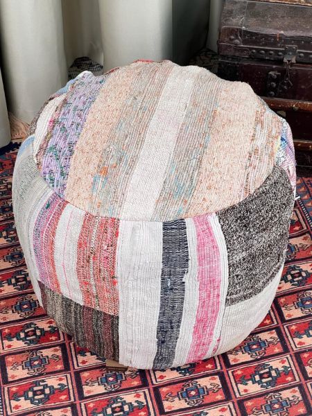 Nostaljik Kilim Puf Ölçü Çap 45 Cm Yükseklik 42 Cm