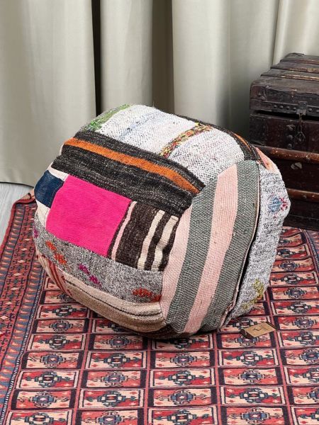 Nostaljik Kilim Puf Ölçü Çap 45 Cm Yükseklik 42 Cm
