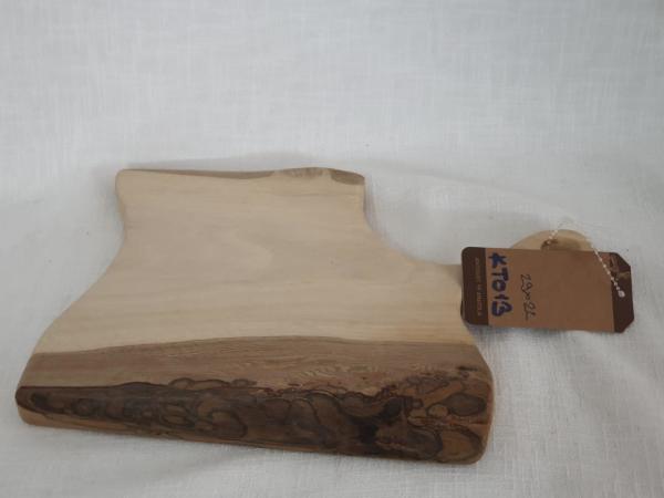 Masif Ahsap Sunum Ve Kesme Tahtasi Aoa Ölçü 29X22Cm 2Cm Yüksekliği