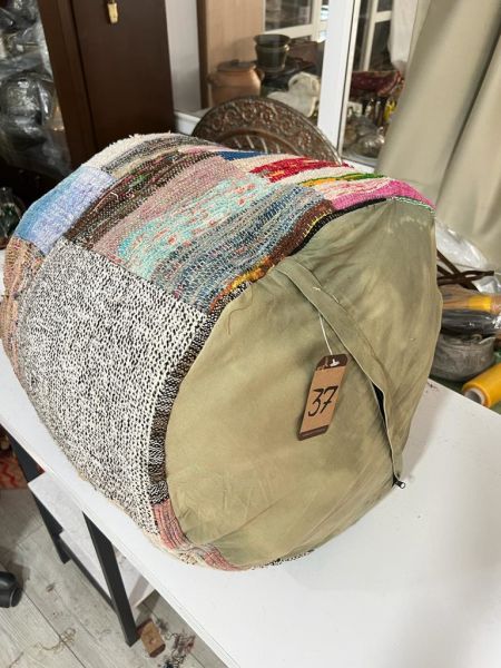 Nostaljik Kilim Puf Ölçü Çap 45 Cm Yükseklik 42 Cm
