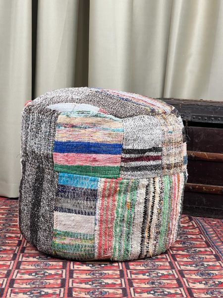 Nostaljik Kilim Puf Ölçü Çap 45 Cm Yükseklik 42 Cm