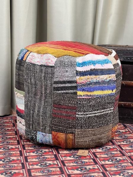Nostaljik Kilim Puf Ölçü Çap 45 Cm Yükseklik 42 Cm