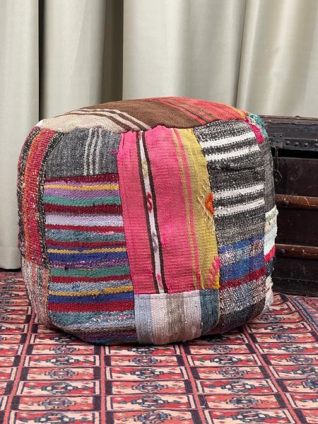Nostaljik Kilim Puf Ölçü Çap 45 Cm Yükseklik 42 Cm