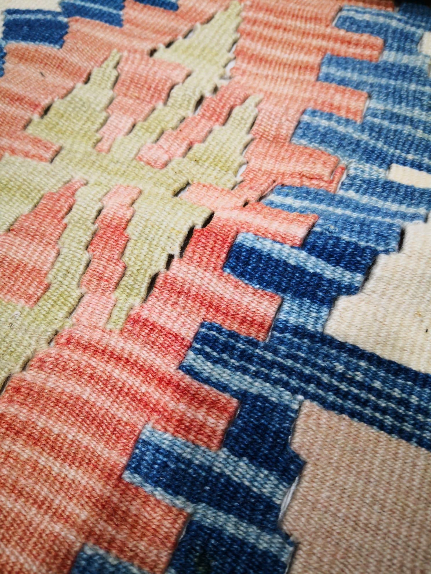 El Dokumasi Anadolu Motif Kök Boya Yün Kilim Aoa Ölçü 77X109Cm