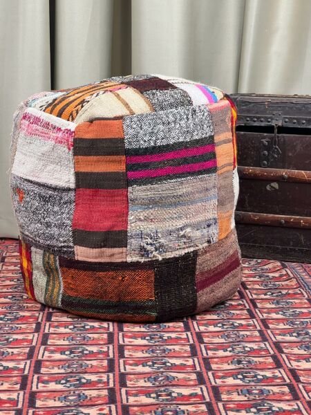 Nostaljik Kilim Puf Ölçü Çap 45 Cm Yükseklik 42 Cm