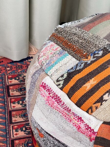 Nostaljik Kilim Puf Ölçü Çap 45 Cm Yükseklik 42 Cm