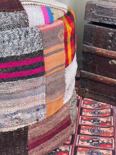 Nostaljik Kilim Puf Ölçü Çap 45 Cm Yükseklik 42 Cm