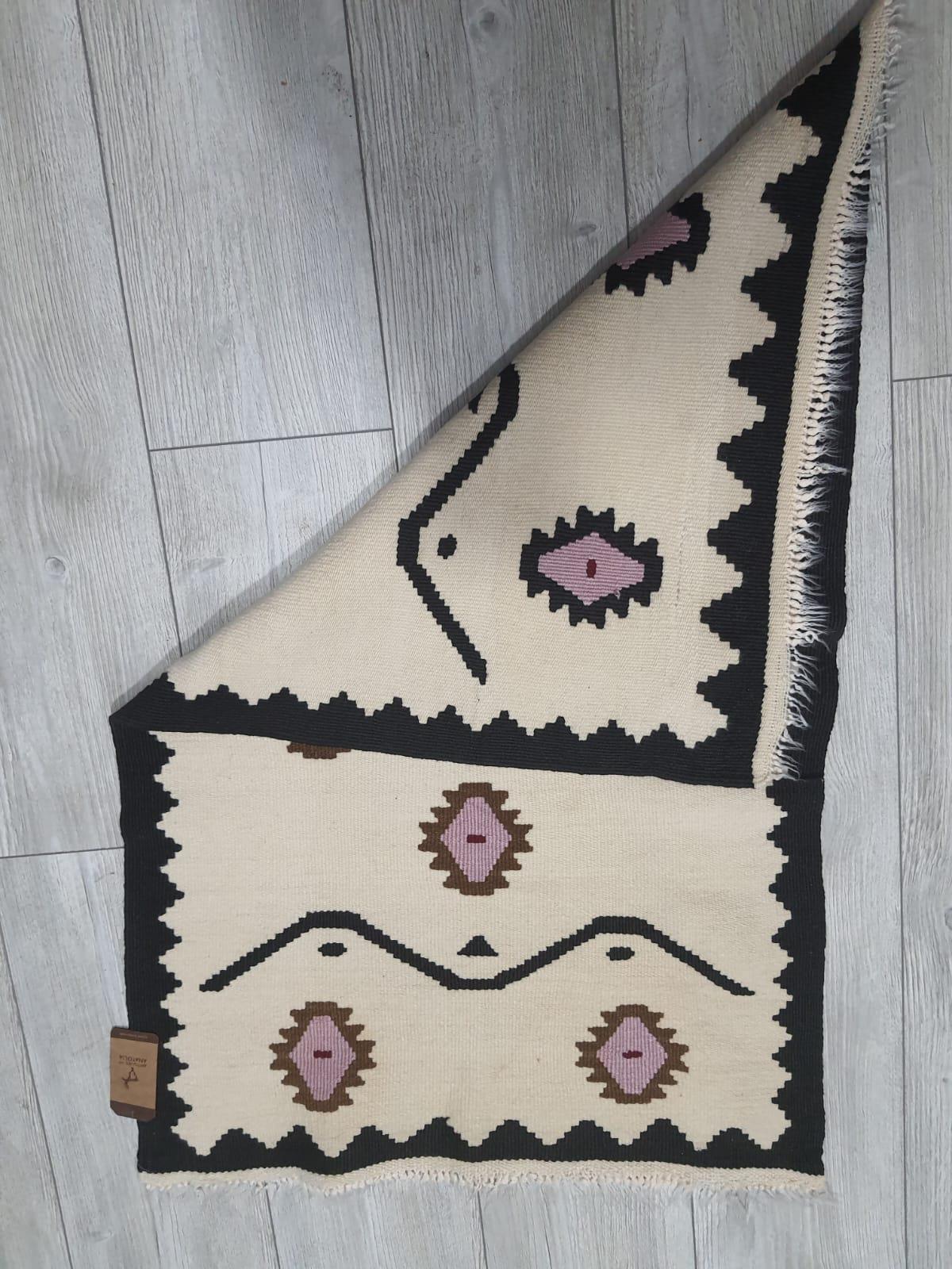El Dokumasi Anadolu Motif Kök Boya Yün Kilim Aoa Ölçü 62X98Cm