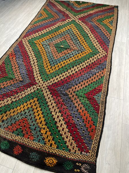 El Dokumasi Halı Kilim Yolluk Paspas Ölçü 353X178 Cm