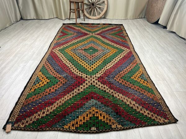 El Dokumasi Halı Kilim Yolluk Paspas Ölçü 353X178 Cm