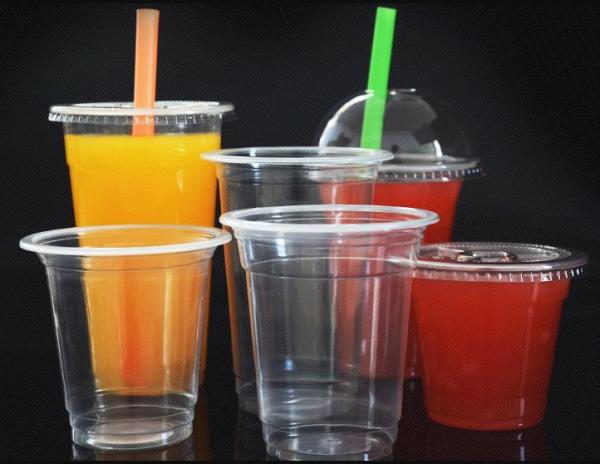 Bardak Kapağı Düz Pipet Delikli Plastik Şeffaf 8 Oz - 18 Oz Arasi / 95 Çap / 1 Koli 1000 Adet