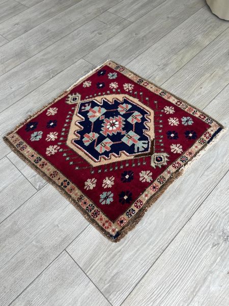 El Dokumasi Halı Kilim Yolluk Paspas Ölçü 56X56 Cm