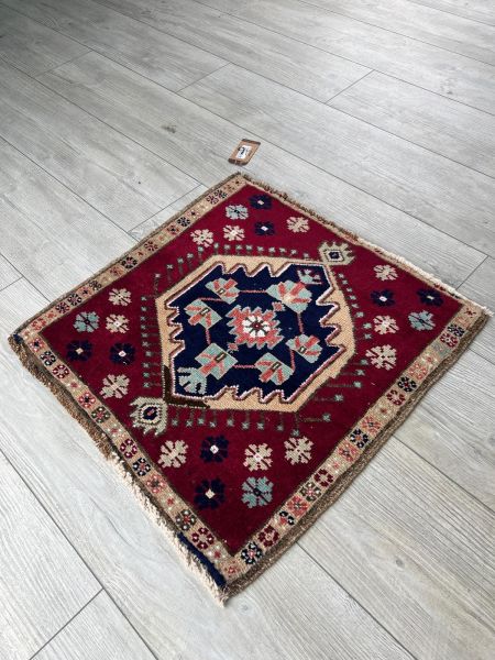 El Dokumasi Halı Kilim Yolluk Paspas Ölçü 56X56 Cm