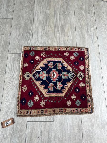 El Dokumasi Halı Kilim Yolluk Paspas Ölçü 56X56 Cm