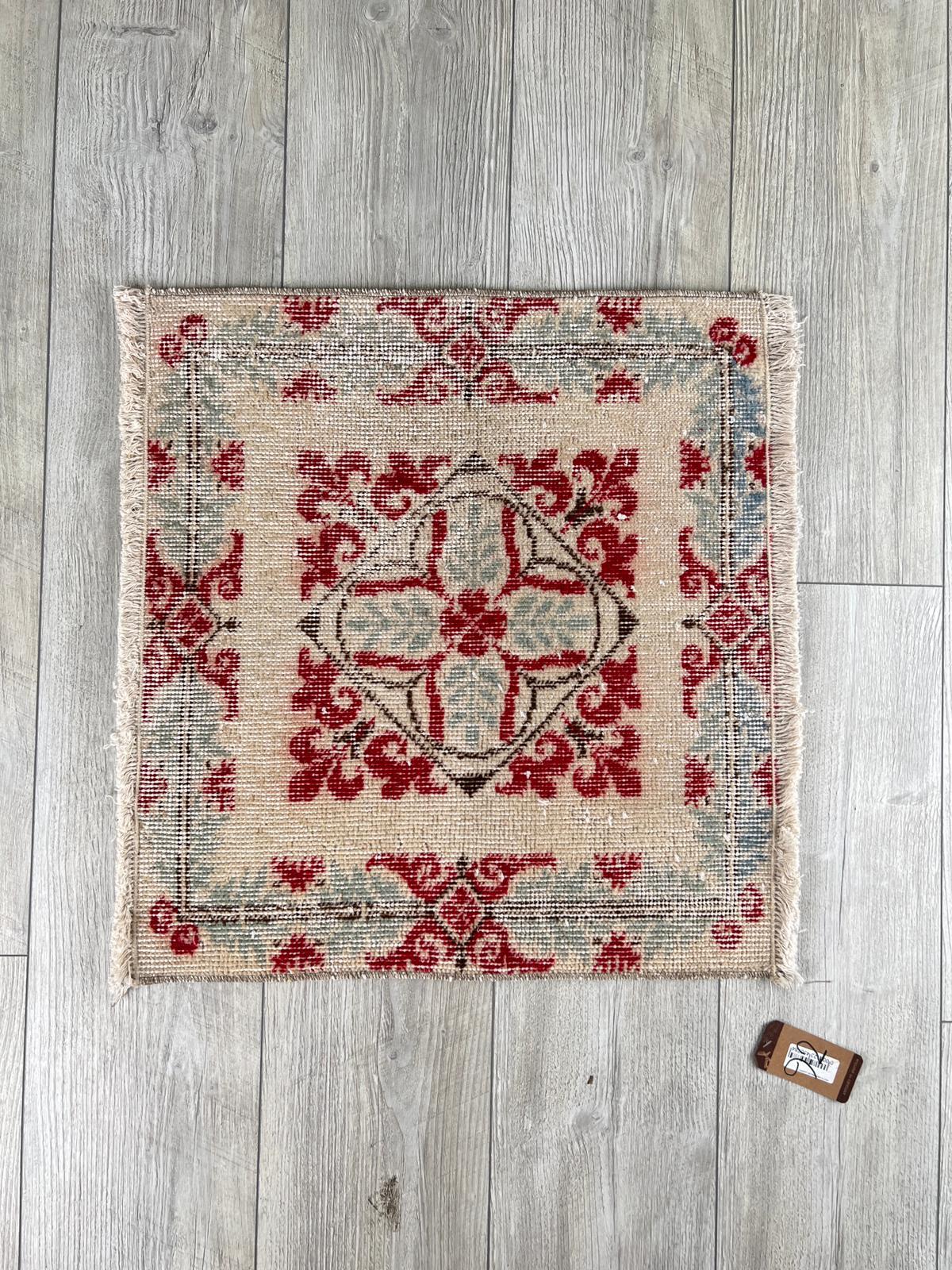 El Dokumasi Halı Kilim Yolluk Paspas Ölçü 60X60 Cm