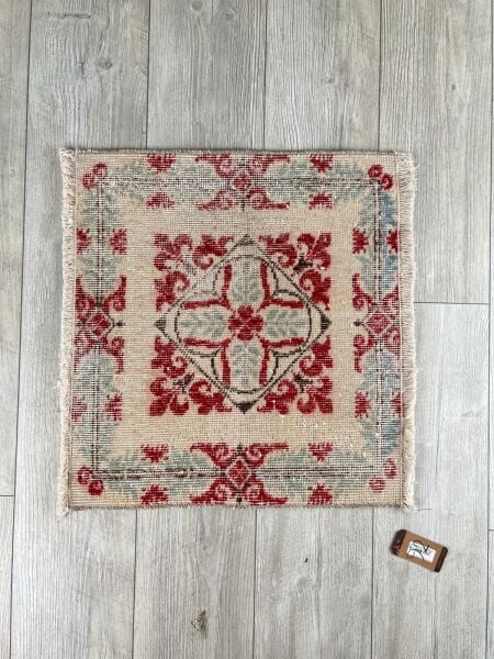 El Dokumasi Halı Kilim Yolluk Paspas Ölçü 60X60 Cm