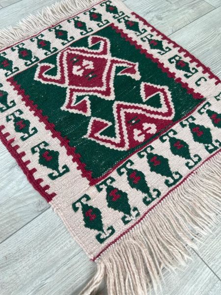 El Dokumasi Halı Kilim Yolluk Paspas Ölçü 55X47 Cm
