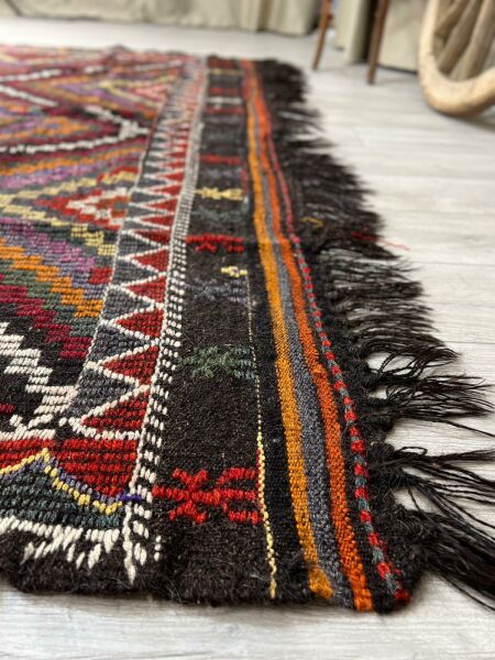 El Dokumasi Halı Kilim Yolluk Paspas Ölçü 315X223 Cm