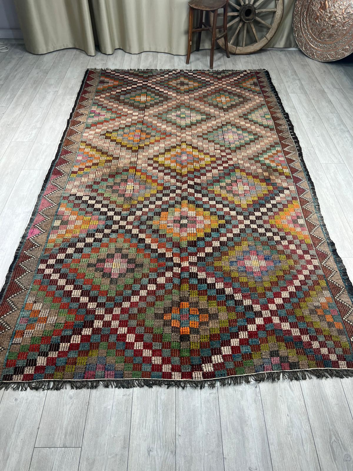 El Dokumasi Halı Kilim Yolluk Paspas Ölçü 343X202 Cm