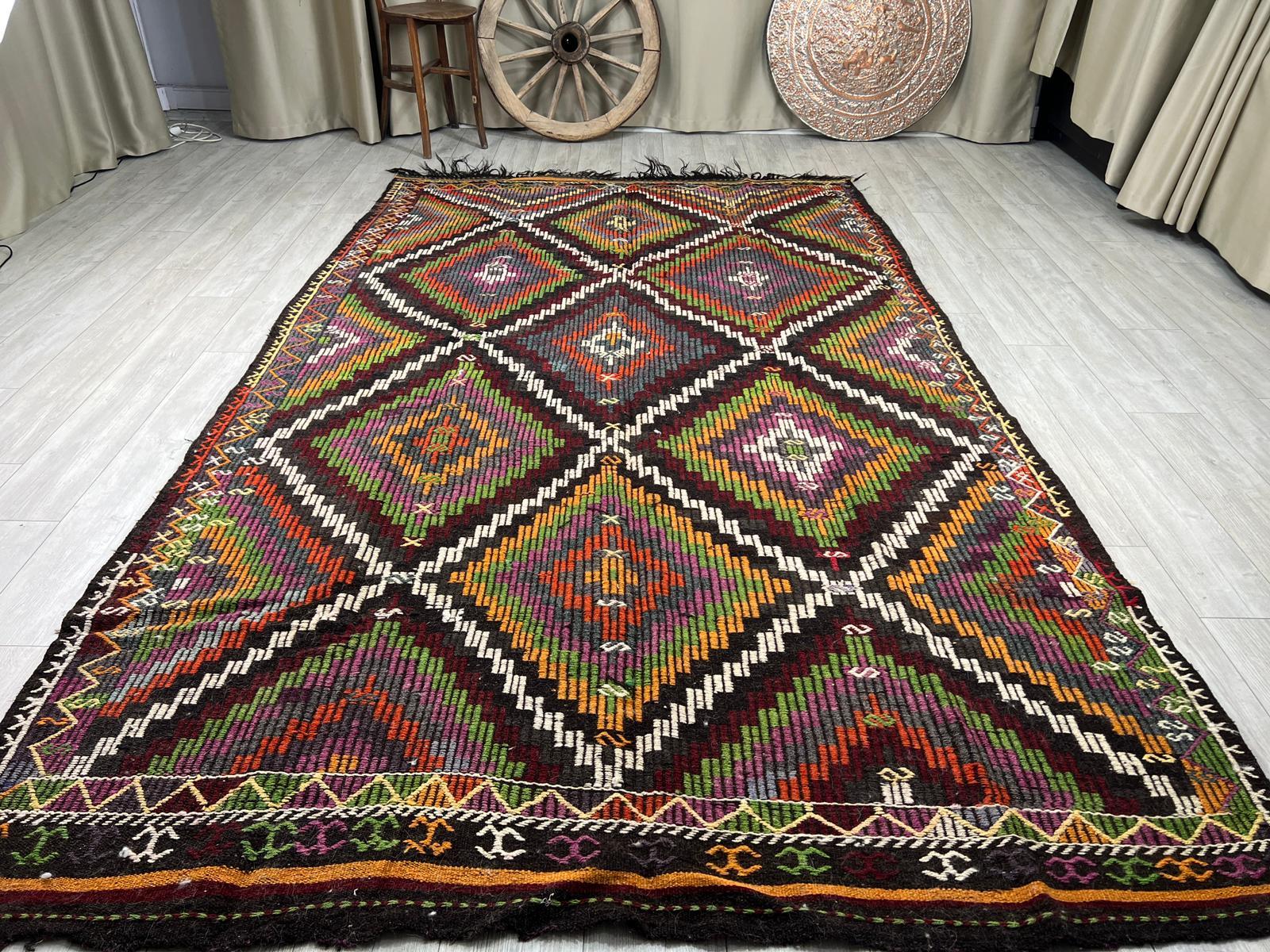 El Dokumasi Halı Kilim Yolluk Paspas Ölçü 341X204 Cm