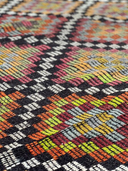El Dokumasi Halı Kilim Yolluk Paspas Ölçü 285X228 Cm