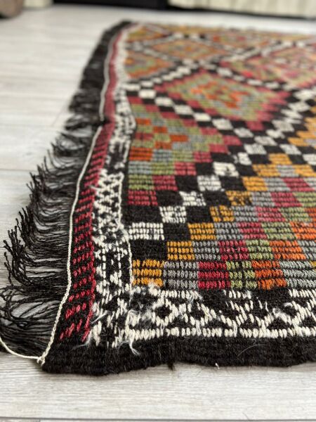 El Dokumasi Halı Kilim Yolluk Paspas Ölçü 285X228 Cm
