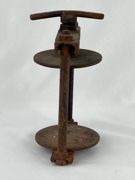 Eskilerden İşkence Pres Ölçü 15X9,5 Cm H 20 Cm