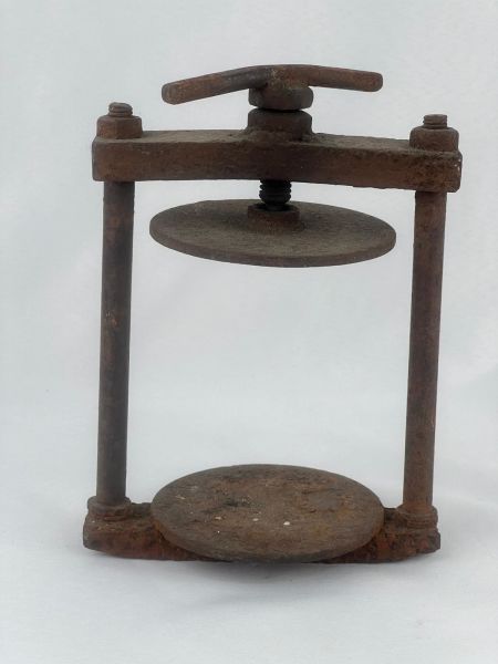 Eskilerden İşkence Pres Ölçü 15X9,5 Cm H 20 Cm