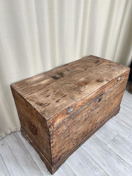 Eski Antika Sandık Ölçü 96X50 Cm H 59 Cm