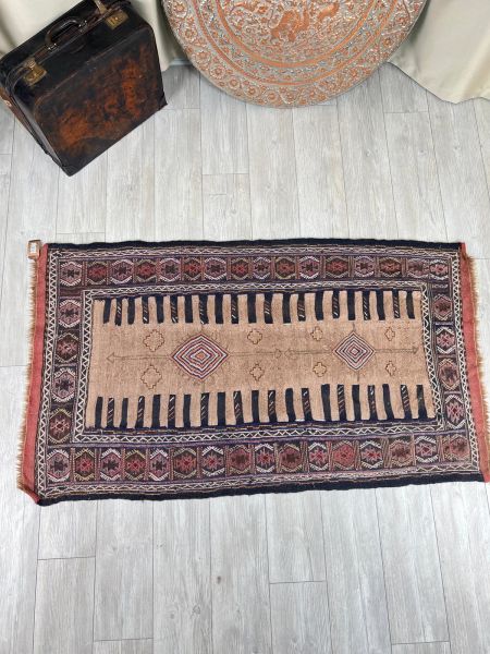 El Dokumasi Halı Kilim Yolluk Paspas Ölçü 171X93 Cm
