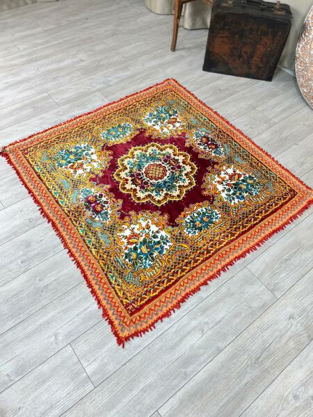 El Dokumasi Halı Kilim Yolluk Paspas Ölçü 138X131 Cm