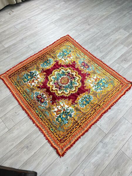 El Dokumasi Halı Kilim Yolluk Paspas Ölçü 138X131 Cm