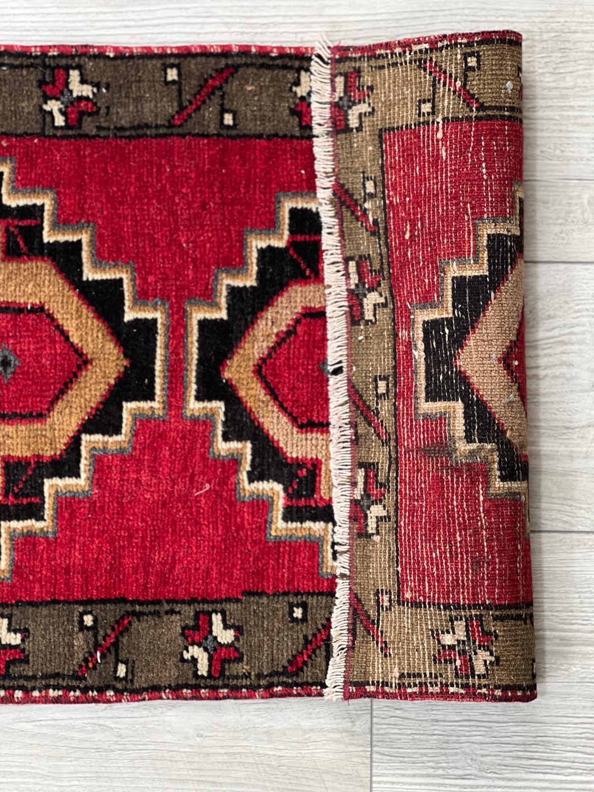 El Dokumasi Halı Kilim Yolluk Paspas Ölçü 87X83 Cm