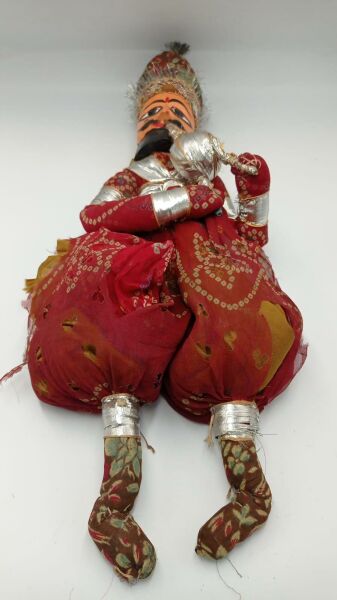 El Yapimi Hintli Yilan Oynaticisi Ahşap Oyma + Bez Ölçü 50X16 Cm