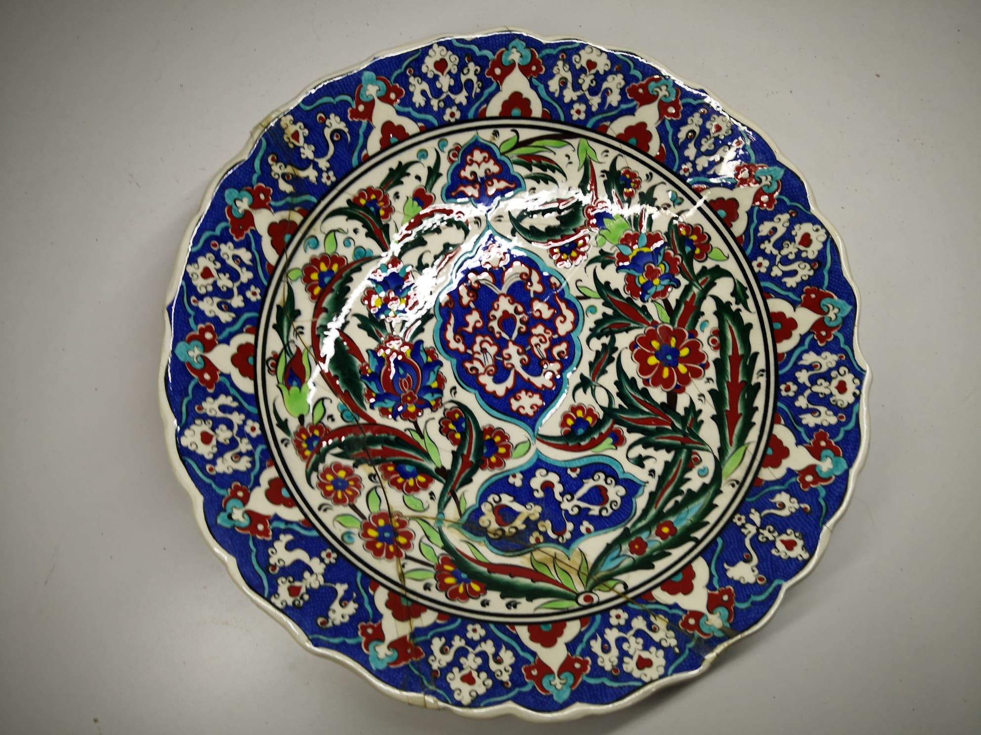 Endülüs Çini El Yapimi Kütahya Porselen Duvar Süsü Aoa Ölçü 32,5 Cm Çapi