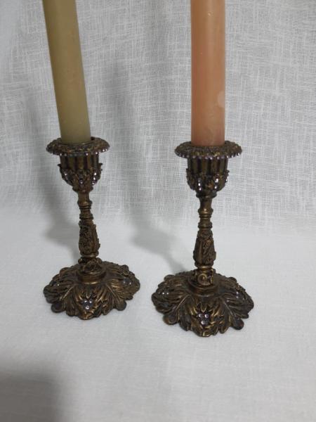 İkiz Vintage Sari Metal Mumluk Aoa Ölçü 8Cm Çapi 13Cm Yüksekliği