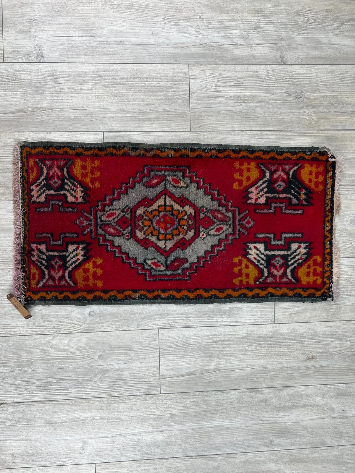 El Dokumasi Halı Kilim Yolluk Paspas Ölçü 95X48 Cm