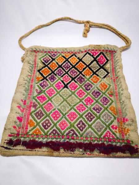 El İşlemeli Omuz Çantası Ölçü 37X34Cm