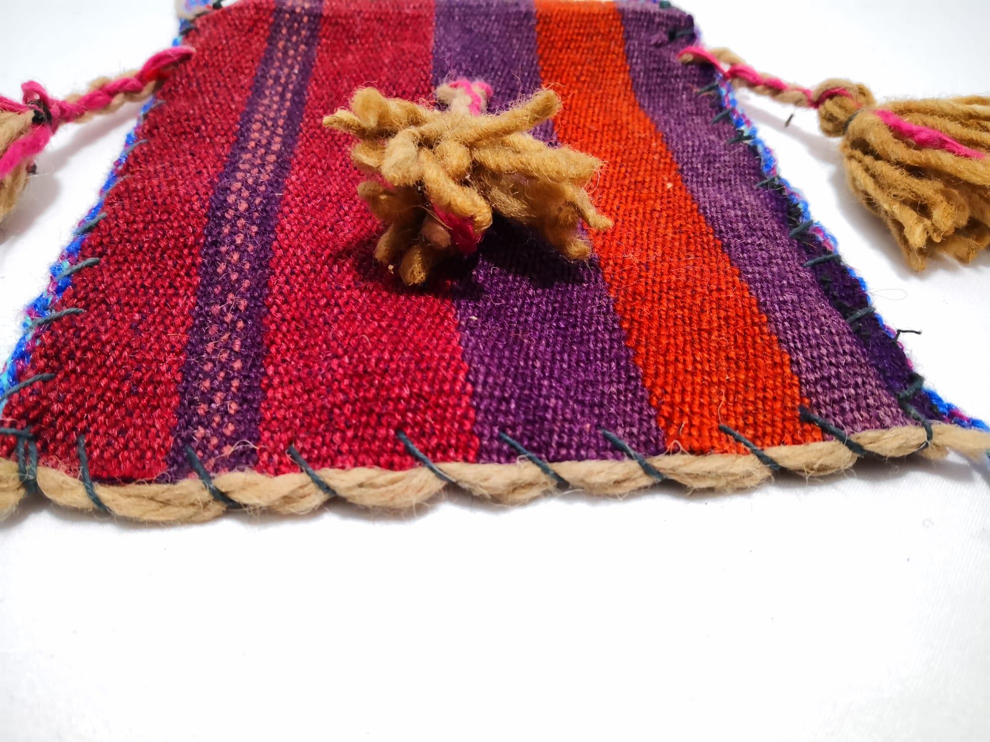 El İşlemeli Omuz Çantası Ölçü 29X25Cm