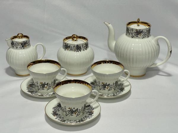 El Yapimi Kemik Çini Üstü Sirli Çikartma Yaldızli Çay Seti Aoa Ölçü 12X15Cm