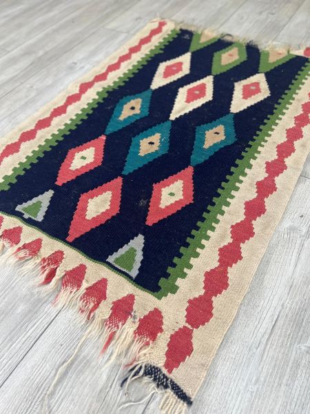 El Dokumasi Halı Kilim Yolluk Paspas Ölçü 96X69 Cm