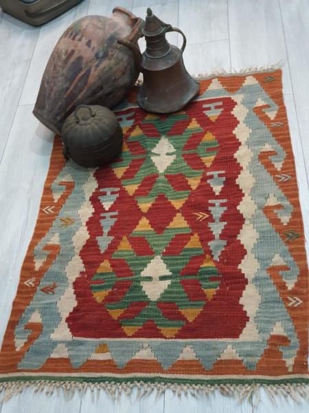 El Dökümani Uşak Kilim Aoa Ölçü 77X111Cm